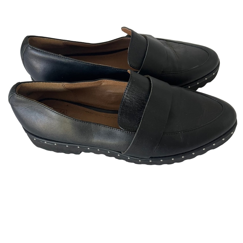 14TH & UNION Chunky Black Leather slip on loafers. Like New. Size 5.5